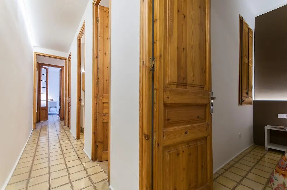 Apartment Trivao Sant Antoni Market Barcelona