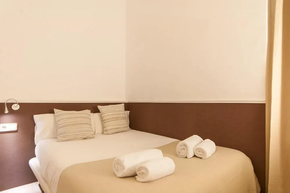 Trivao Sant Antoni Market Barcelona Apartment