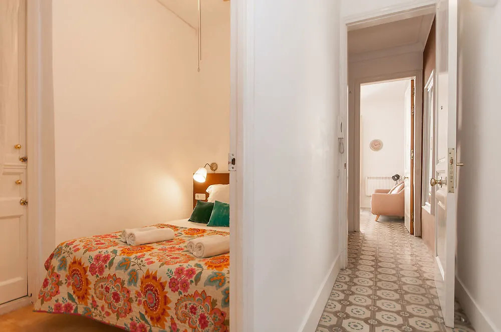 Apartment Trivao Sant Antoni Market Barcelona Spain