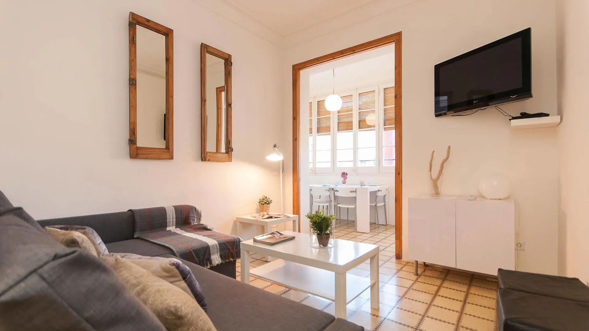 Trivao Sant Antoni Market Barcelona Apartment