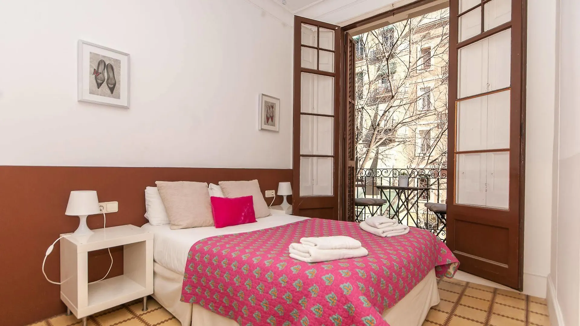Apartment Trivao Sant Antoni Market Barcelona Spain
