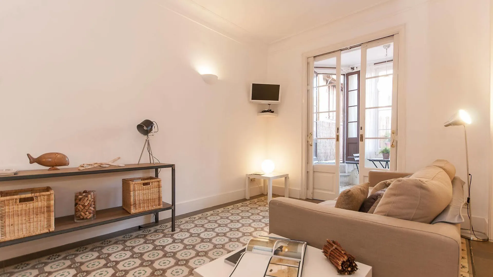 Apartment Trivao Sant Antoni Market Barcelona